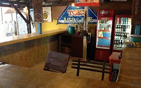 Tok'S Little Hut